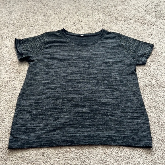 lululemon athletica Tops - Lululemon swifty tech 12